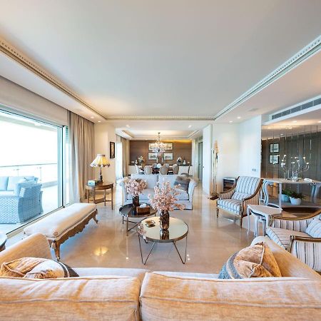 Stunning Apartment With Seaview In The Heart Of Beirut Exterior photo